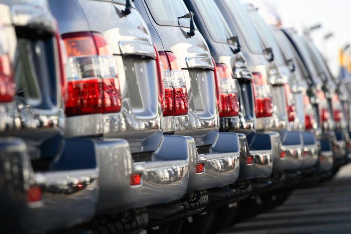 Cars Row Parking Back SUV