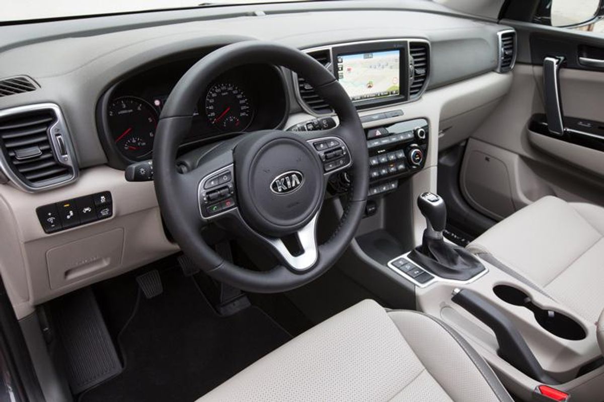 Kia_sportage_innen_interieur