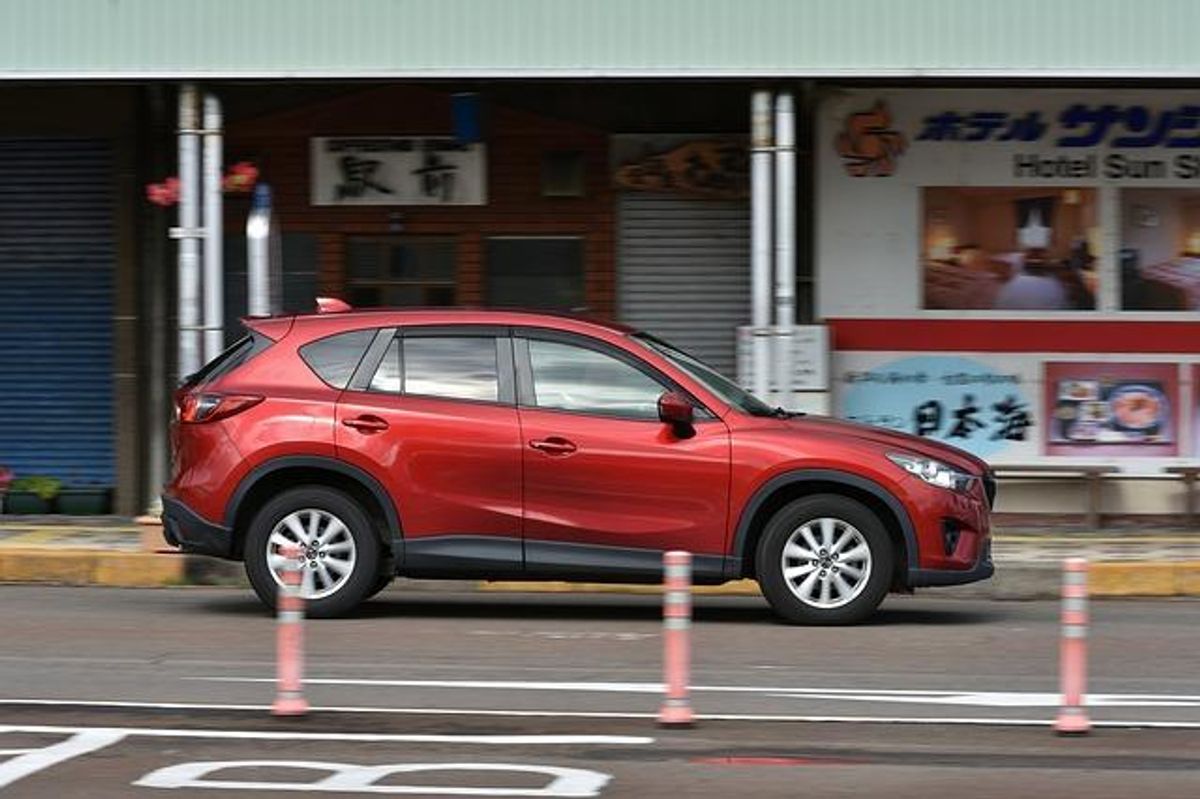 Mazda-rot-auto