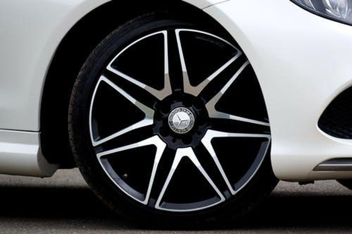 Mercedes Felge  Neu