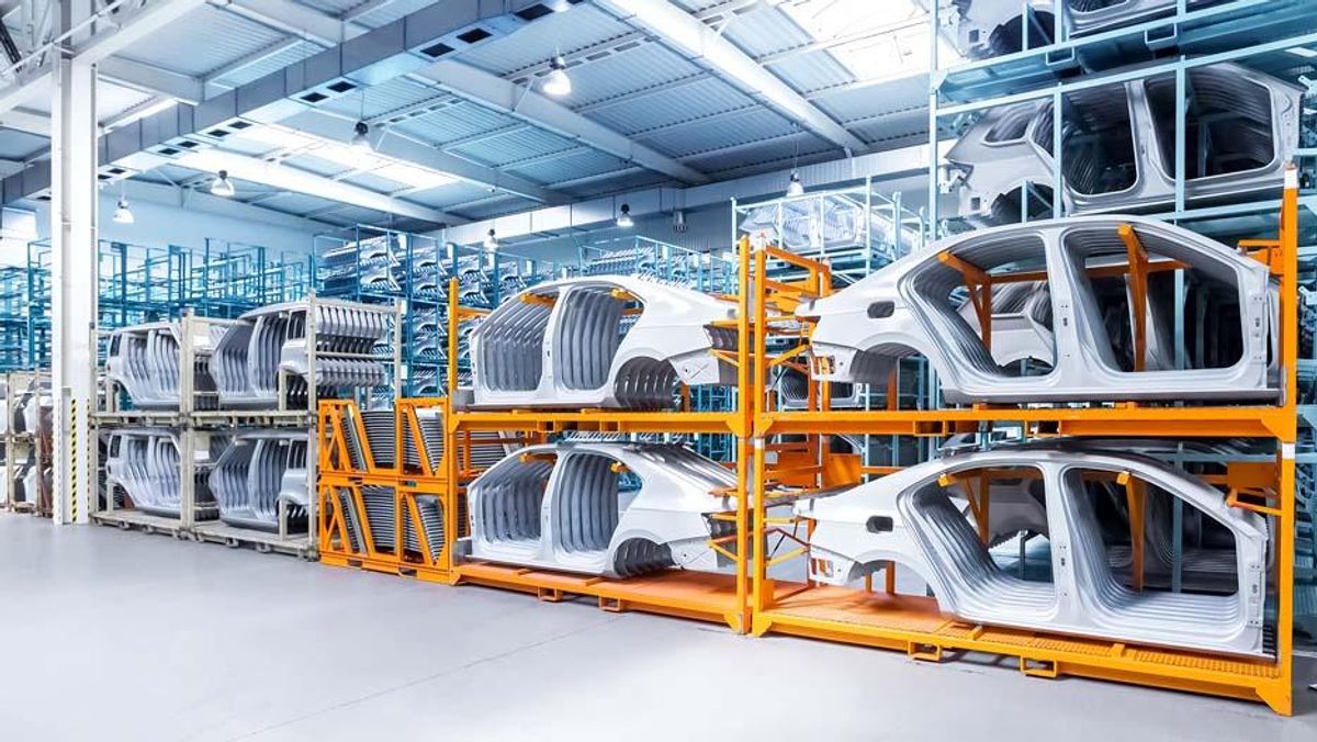 Ukraine_Krieg_Produktion_Auto_Production_Car_Manufacturer_Outlines_704x396