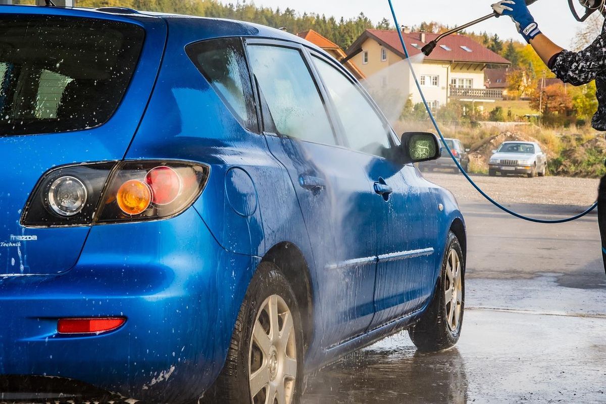 Auto waschen