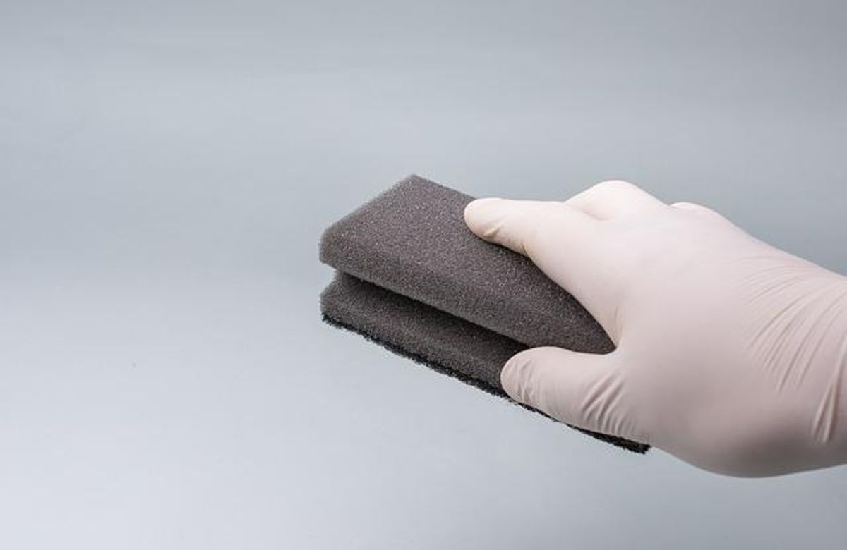 hand-reinigen-schwamm