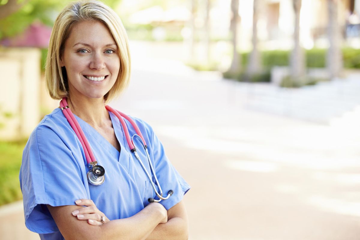 Pflege-gesundheitswesen-frau