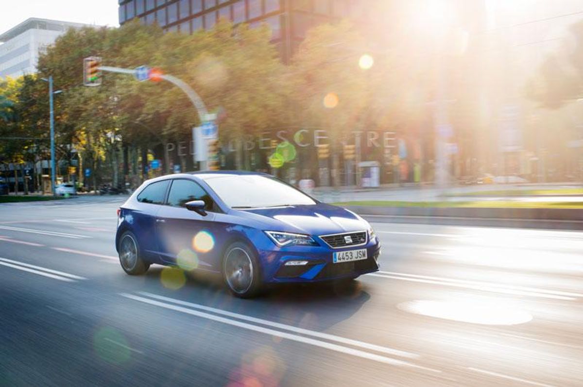 seat-leon-front-exterior