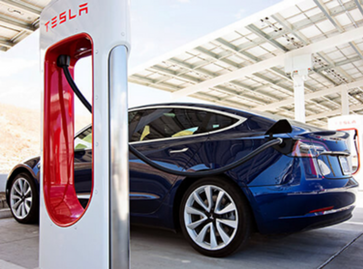 Schnellladestation Supercharger